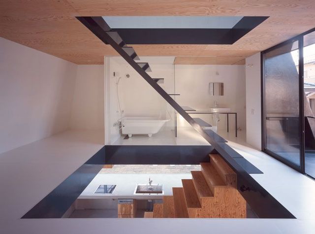 Jet black pyramid as home in Saijo, Hiroshima (18 pics)