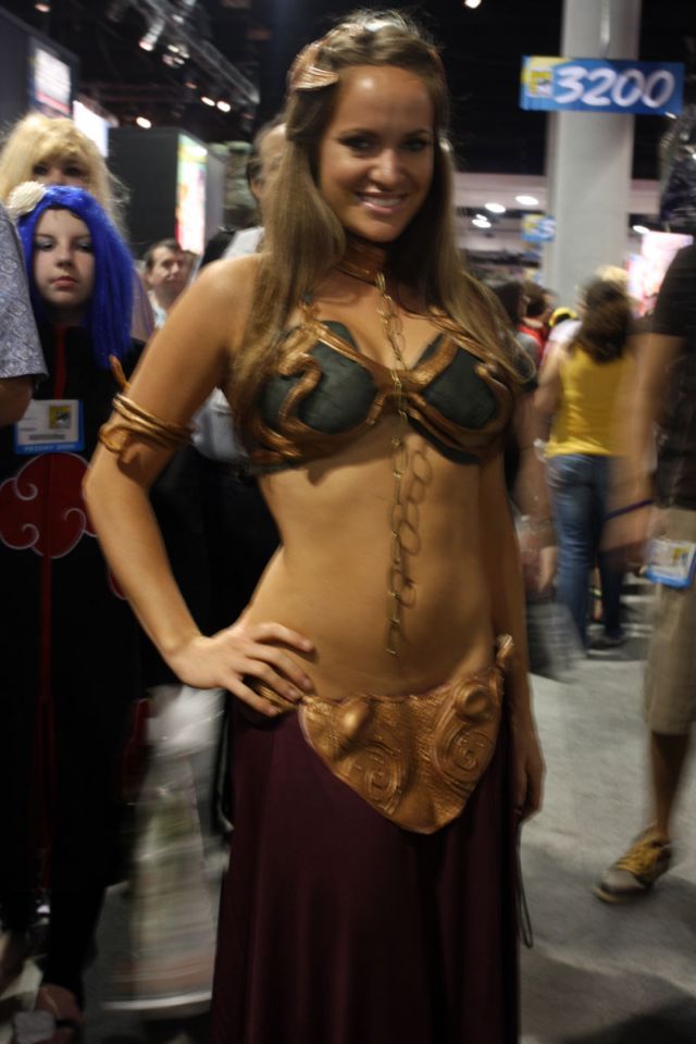 The girls at Comic-Con 2009 (42 pics)