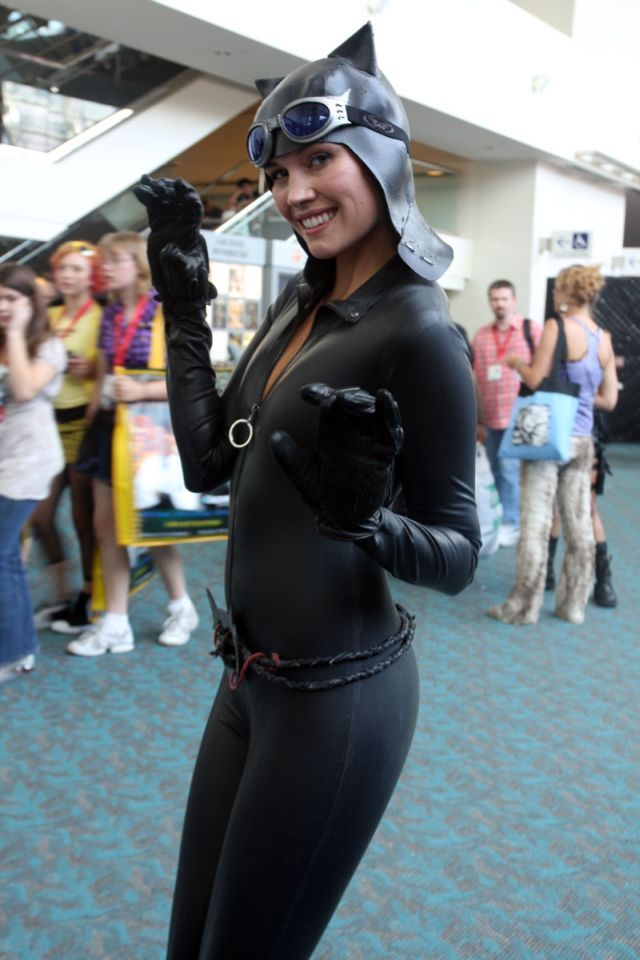 The girls at Comic-Con 2009 (42 pics)