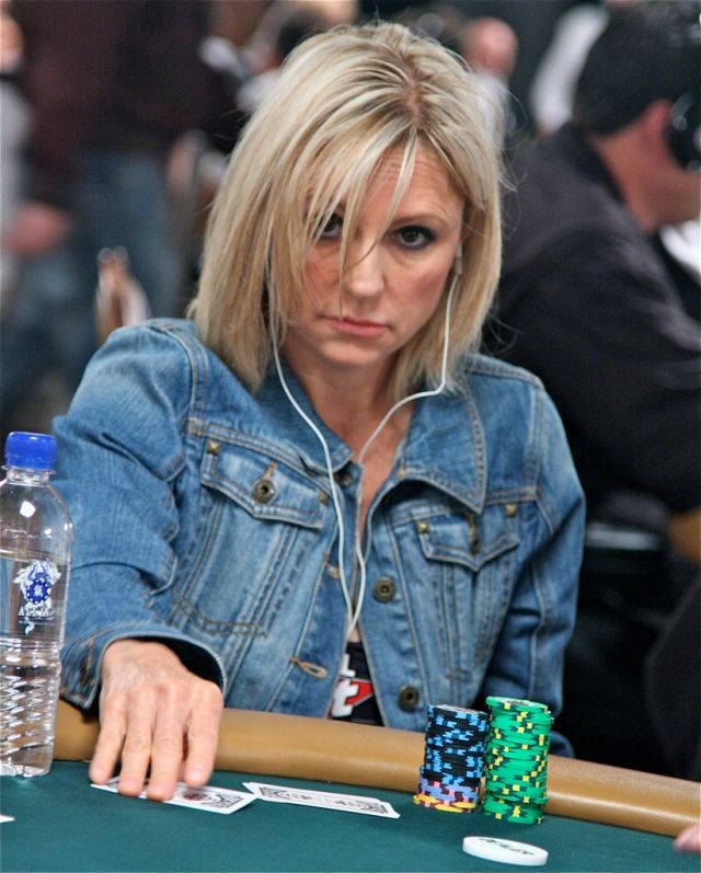 Girls of the World Series of Poker (27 pics)
