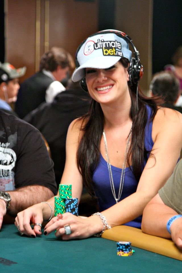 Girls of the World Series of Poker (27 pics)