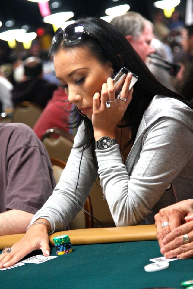 Girls of the World Series of Poker (27 pics)