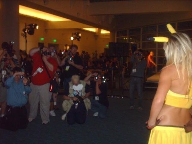 Jessica Nigri in a Pokemon costume (36 pics)