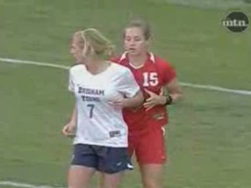Female Soccer Player confused Soccer and Street Fight!! (1.5 Mb) Female Soccer Player confused Soccer and Street Fight!! (1.5 Mb)
