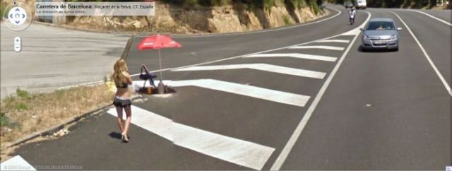 Prostitutes Spotted on Google Street View (24 pics)