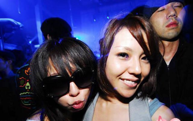 How Japanese Youth Partying (30 pics)