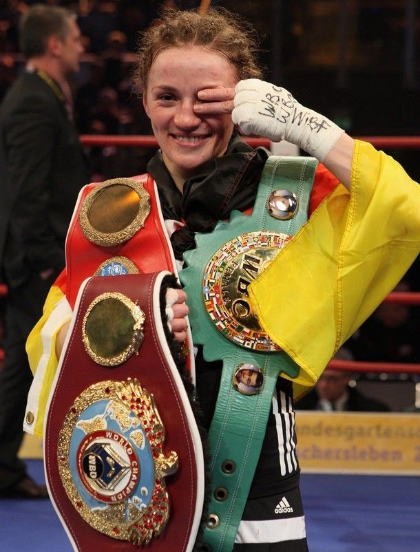 Women’s Boxing Is Not Less Violent than Men’s Boxing! (8 pics)