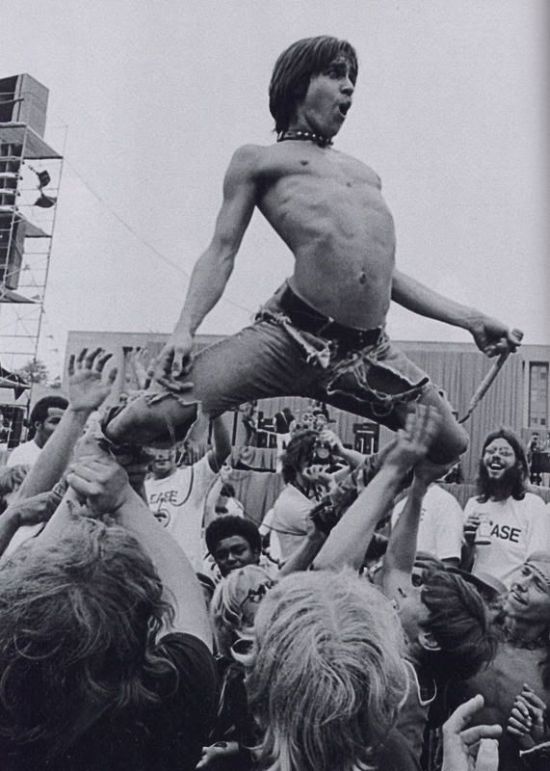 Rare Photographs of Celebrities (125 pics)