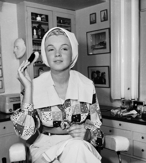 Rare Photographs of Celebrities (125 pics)