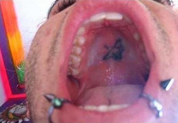 Weird Tattoos (39 pics)