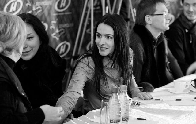 Casting Call (38 pics)