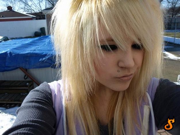 Do Emo Girls Appeal You? (75 pics)
