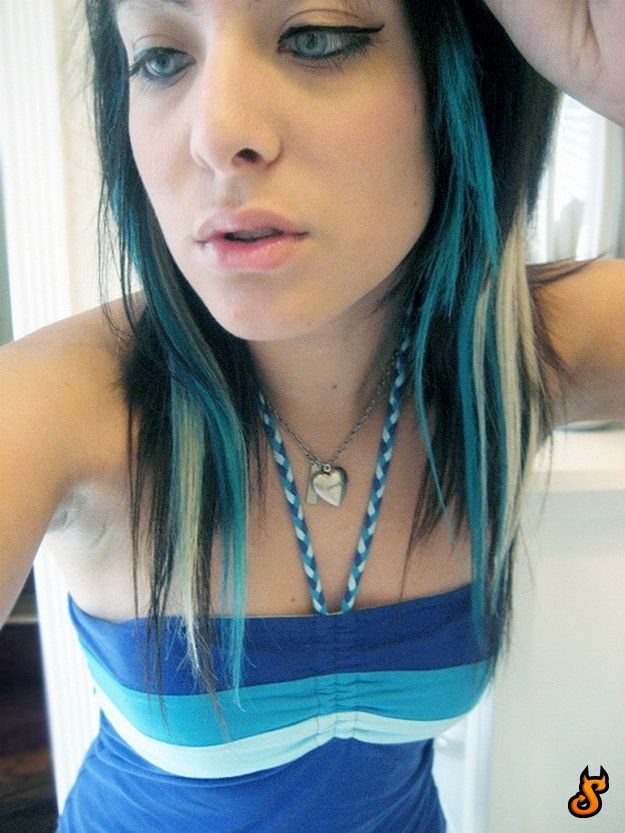 Do Emo Girls Appeal You? (75 pics)