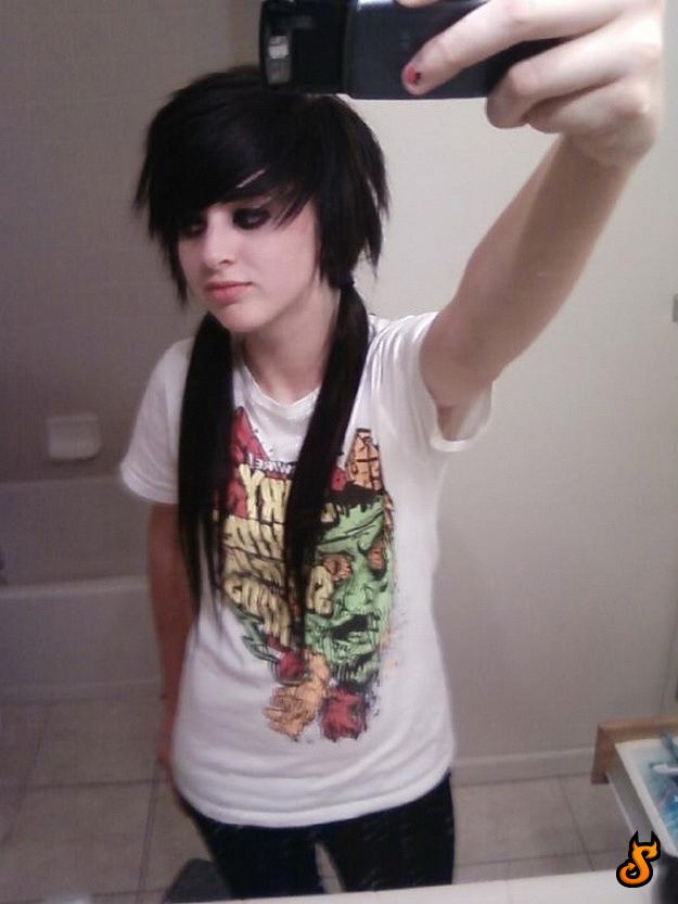 Do Emo Girls Appeal You? (75 pics)