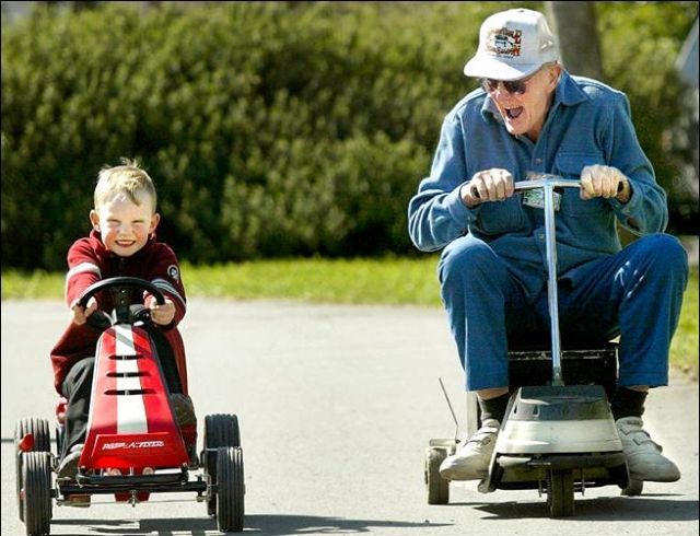 Life In The Funny Lane (44 pics)