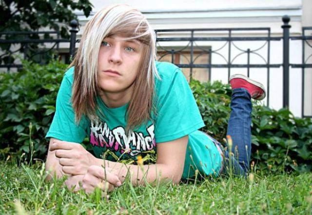 Hot Emo Boys (49 pics)
