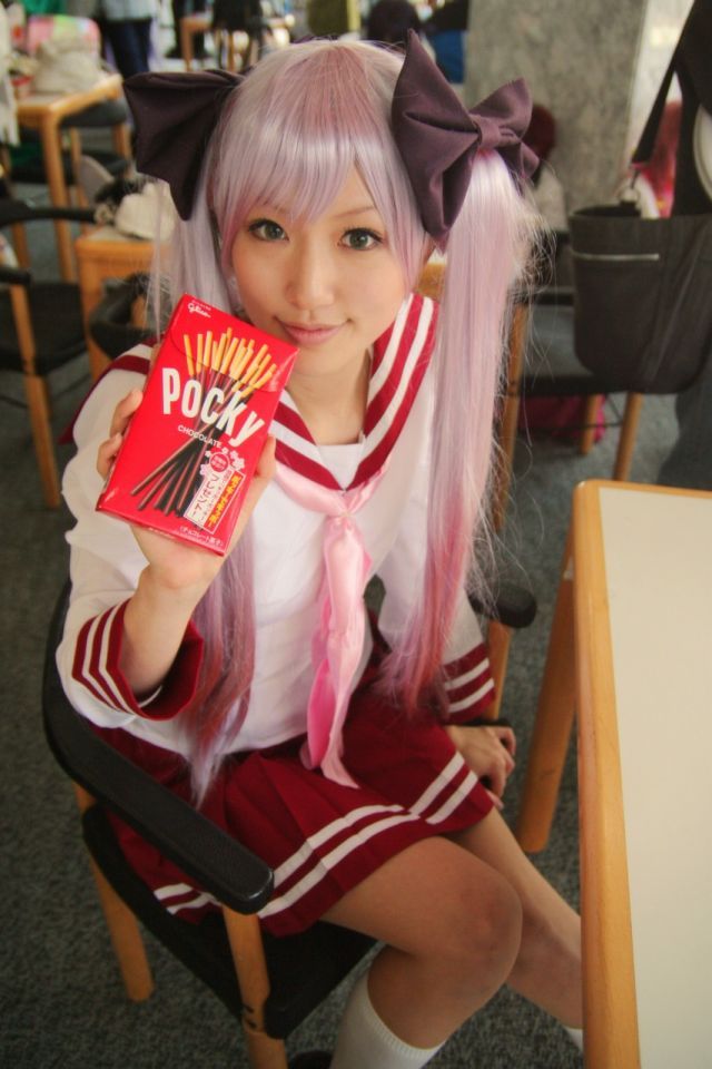 Really Cute Female Japanese Cosplayers (65 pics)