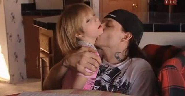 The Man with Half a Body! (33 pics)