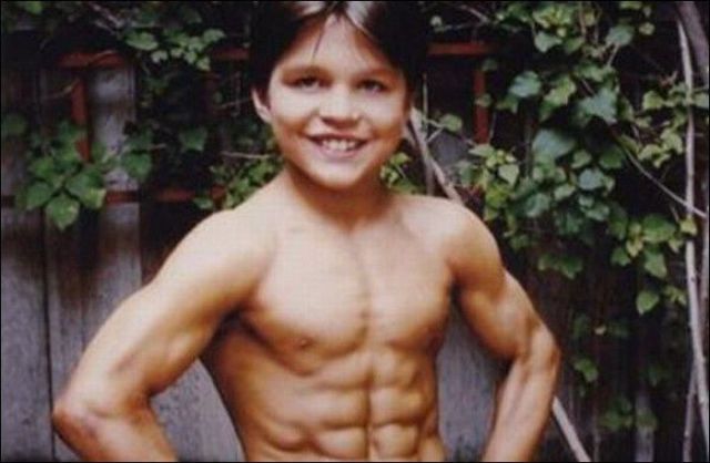Strong Boys (21 pics)