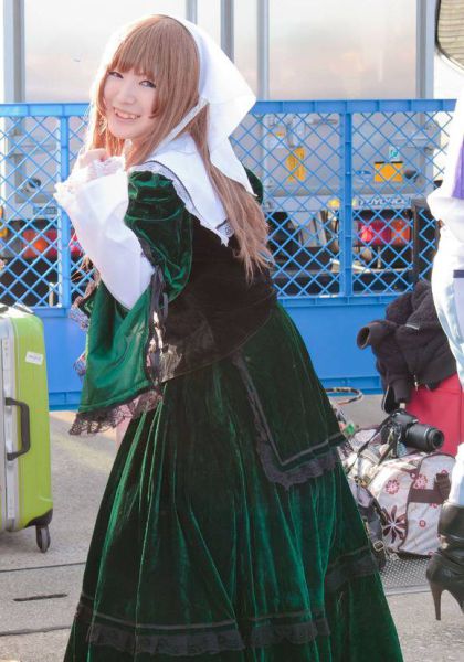 Sexy Cosplay Girls from Comiket
