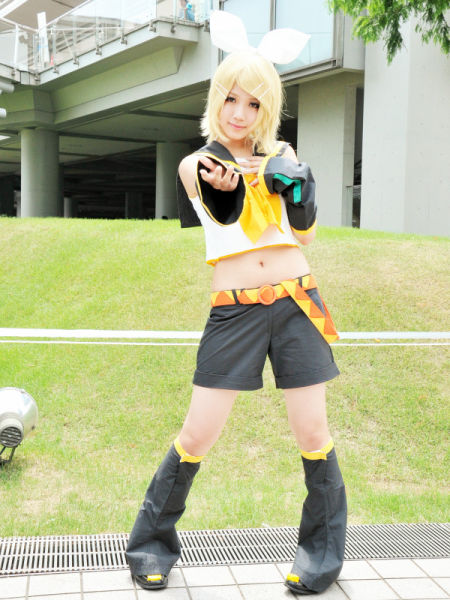 Sexy Cosplay Girls from Comiket. Part 2