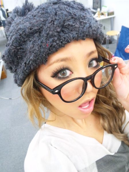 Chicks With Specs