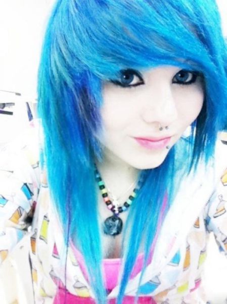 Cute Emo Girls