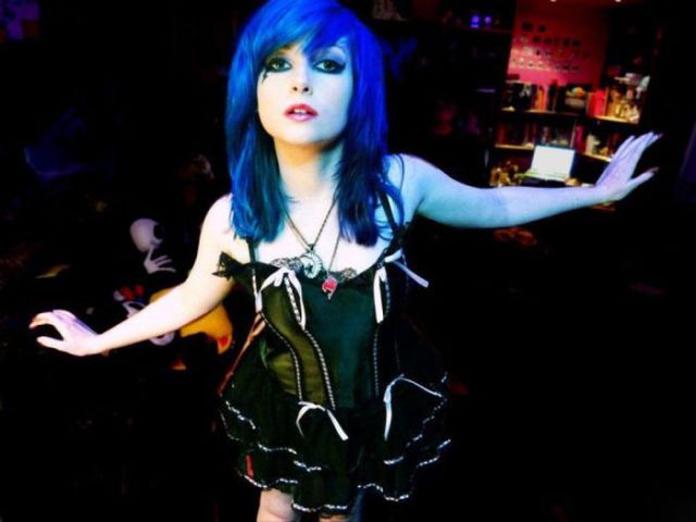 Cute Emo Girls