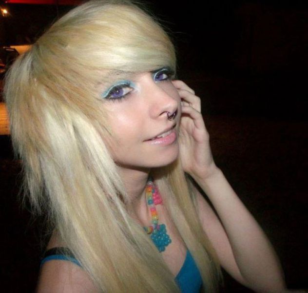 Cute Emo Girls