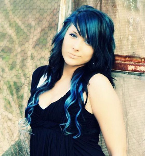 Cute Emo Girls