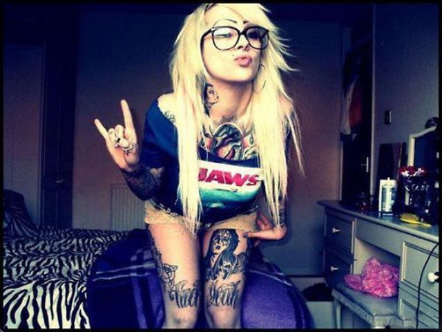 Cute Emo Girls