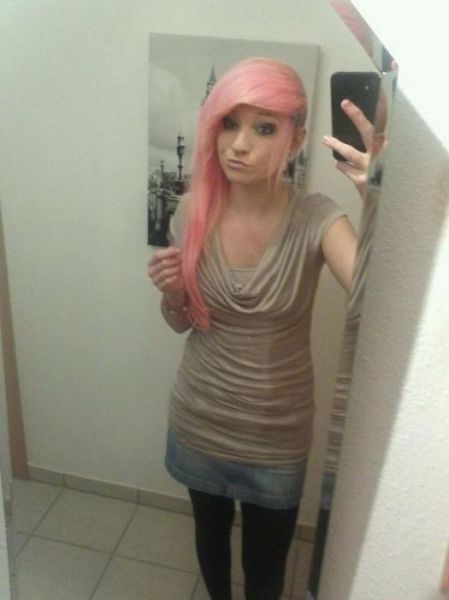 Cute Emo Girls