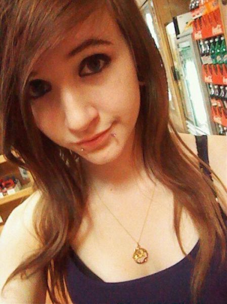 Cute Emo Girls