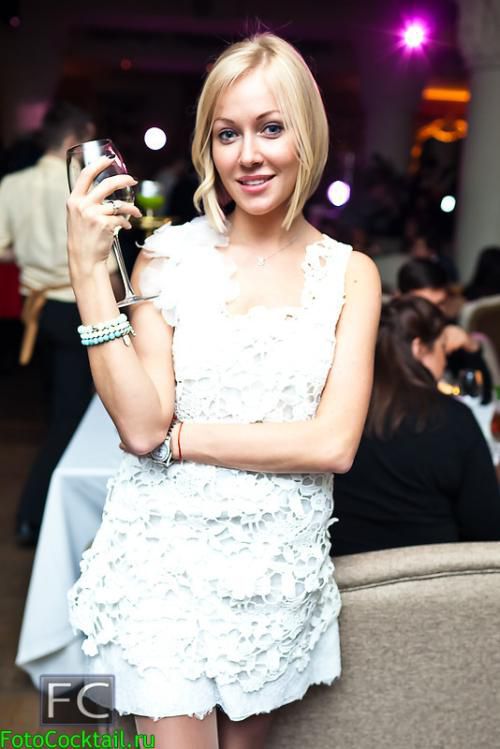 Cute Russian Club Girls Seem to Love Creepy Guys