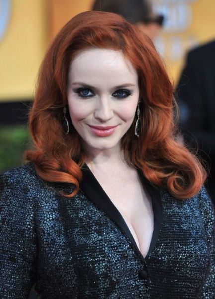 Christina Hendricks’ Mesmerizing Cleavage