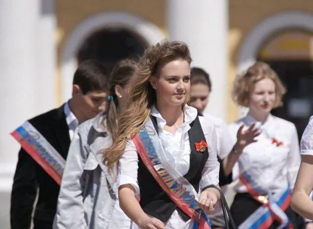 The Cutest 2012 Russian Graduates