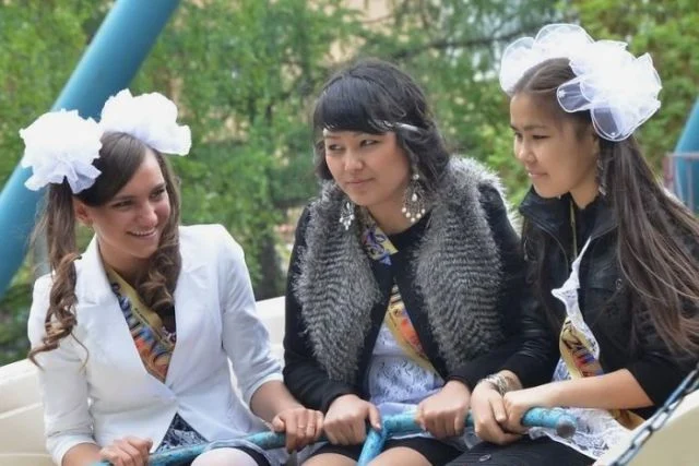 The Cutest 2012 Russian Graduates