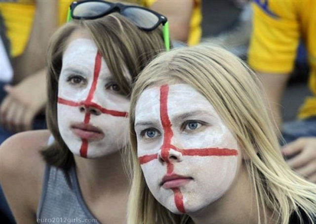 Euro 2012’s Gorgeous Female Fans