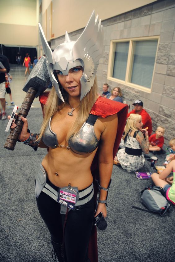 Costumed Cuties of Phoenix Comicon 2012