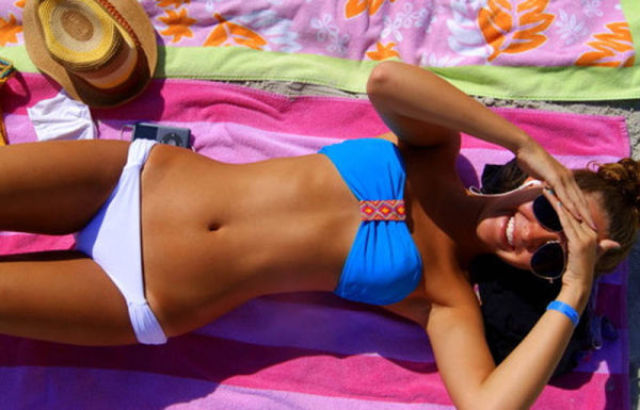 Sexy Beach Babes