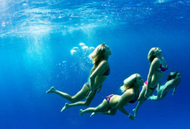 Sexy Beach Babes