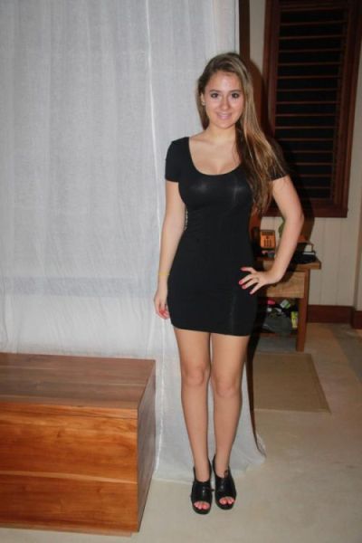 Skintight Dresses On Tight Bodies