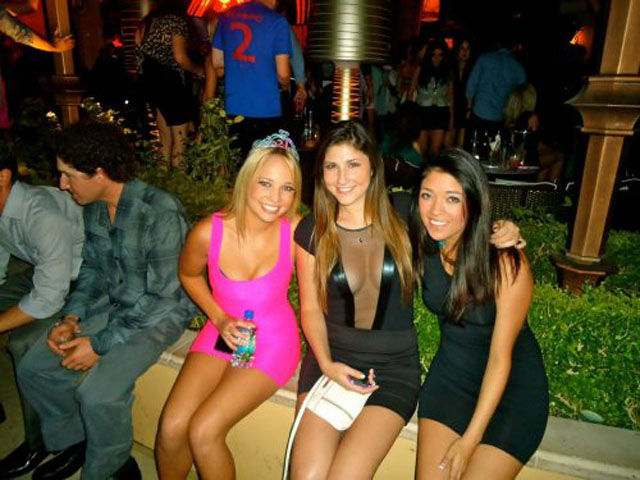 Skintight Dresses On Tight Bodies