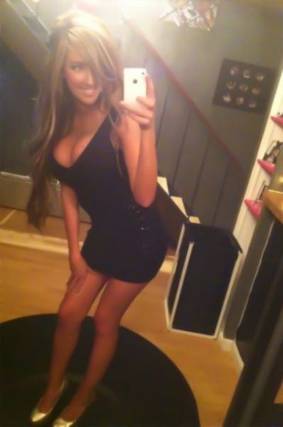 Skintight Dresses On Tight Bodies
