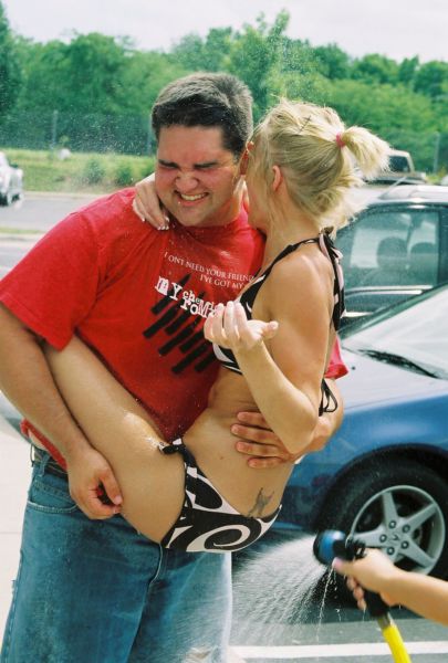 This Car Wash Must Be Every Man’s Dream
