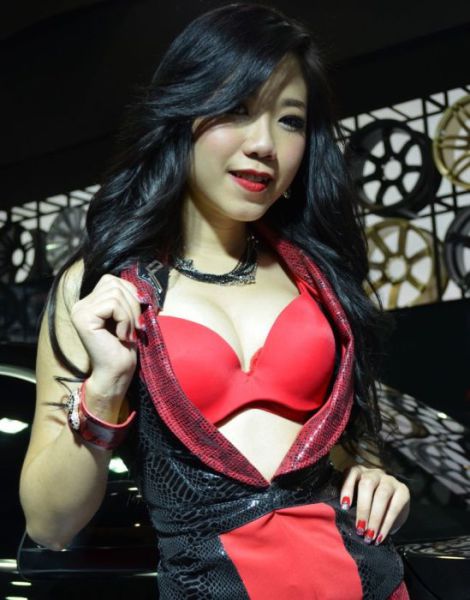 Ladies of the Thailand International Motor Expo 2012