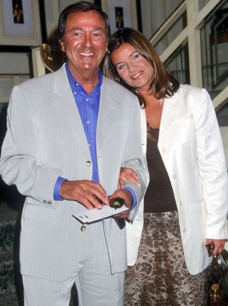 The Age Difference Between Old Famous Men and Their Women