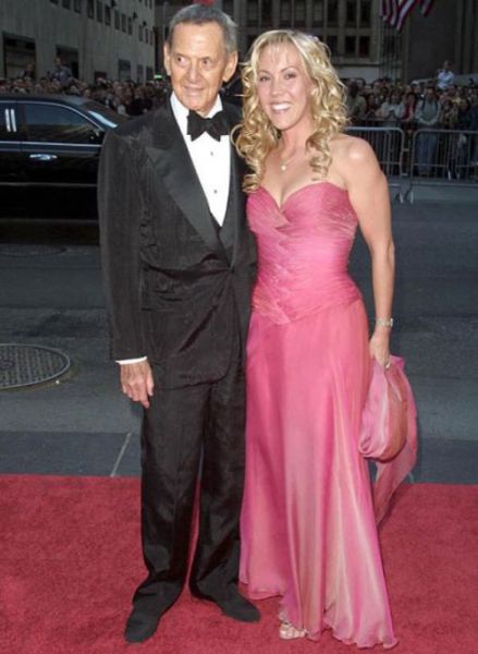 The Age Difference Between Old Famous Men and Their Women