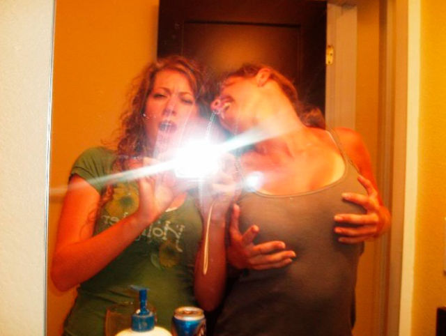 Ever Wondered What Drunk Girls Do in the Bathroom?