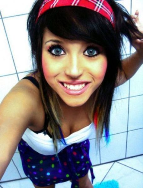 The Sometimes Scary but Still Cute Emo Girls